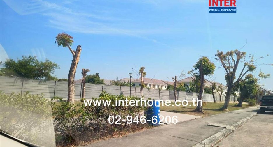 For sale 3 bedrooms townhouse in Mueang Samut Prakan, Samut Prakan