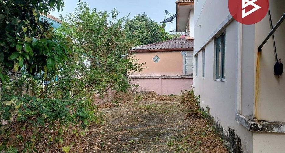 For sale 3 bedrooms house in Khlong Sam Wa, Bangkok