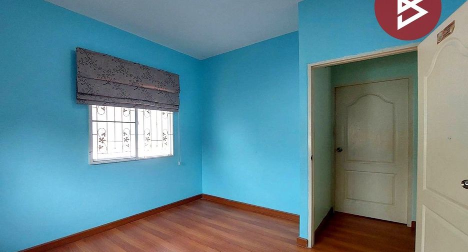 For sale 3 bedrooms house in Khlong Sam Wa, Bangkok