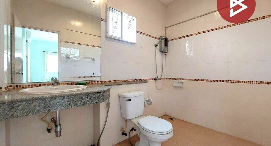 For sale 3 bedrooms house in Khlong Sam Wa, Bangkok