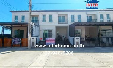 For sale 3 bedrooms townhouse in Mueang Samut Prakan, Samut Prakan