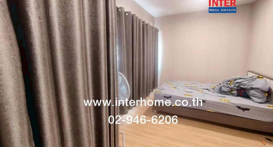 For sale 3 bedrooms townhouse in Mueang Samut Prakan, Samut Prakan