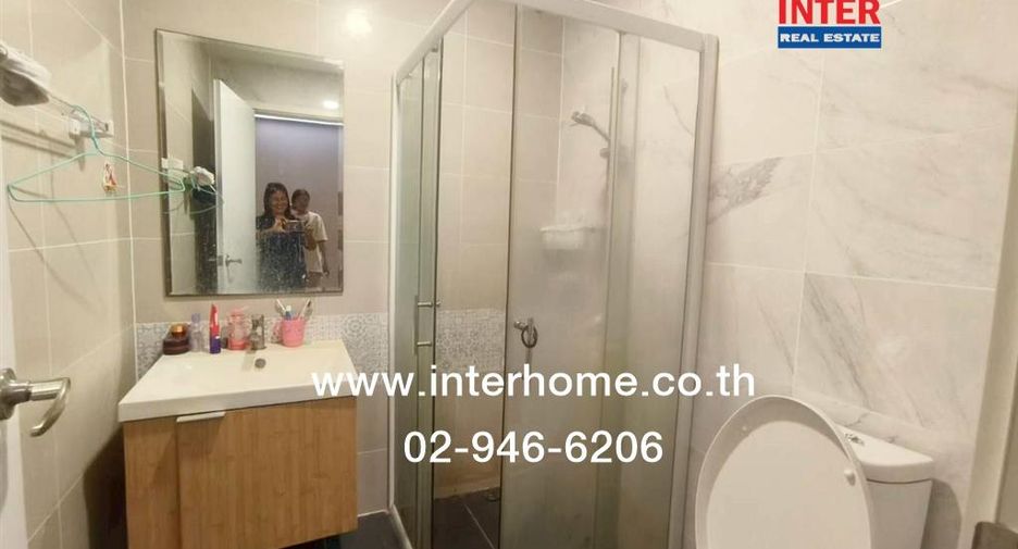 For sale 3 bedrooms townhouse in Mueang Samut Prakan, Samut Prakan