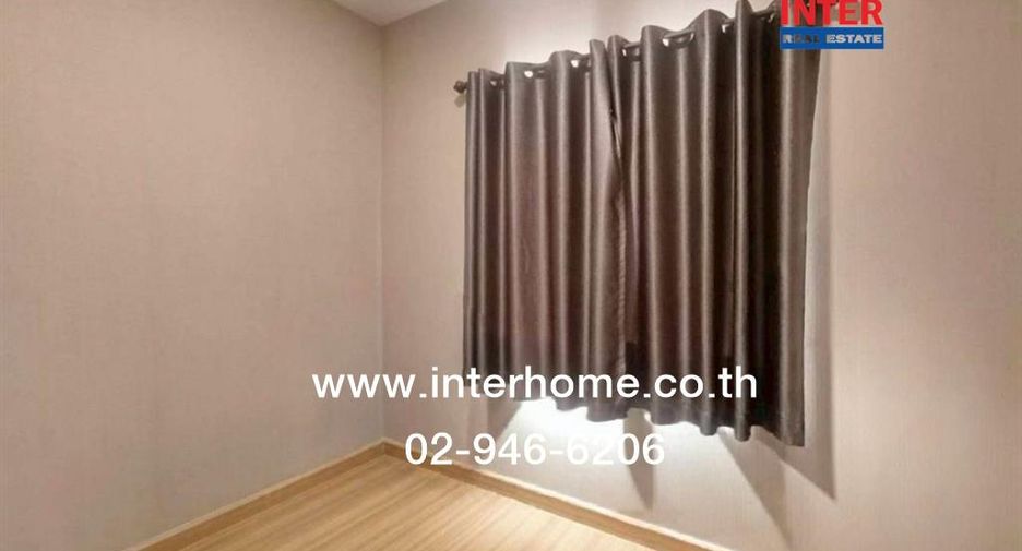 For sale 3 bedrooms townhouse in Mueang Samut Prakan, Samut Prakan