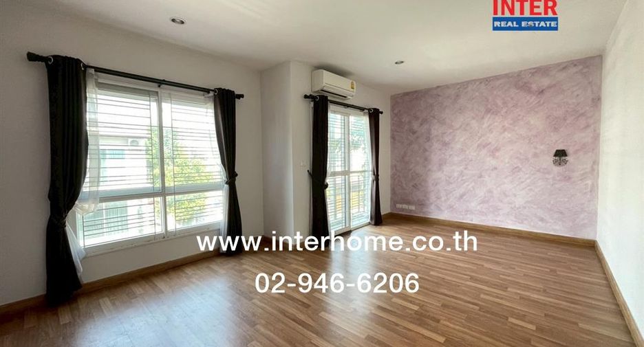 For sale 3 bedrooms townhouse in Lam Luk Ka, Pathum Thani
