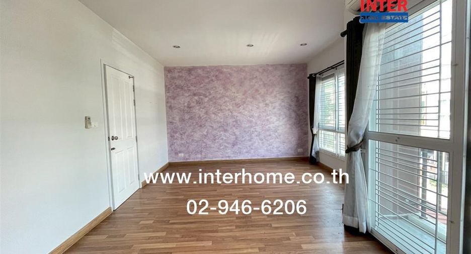 For sale 3 bedrooms townhouse in Lam Luk Ka, Pathum Thani