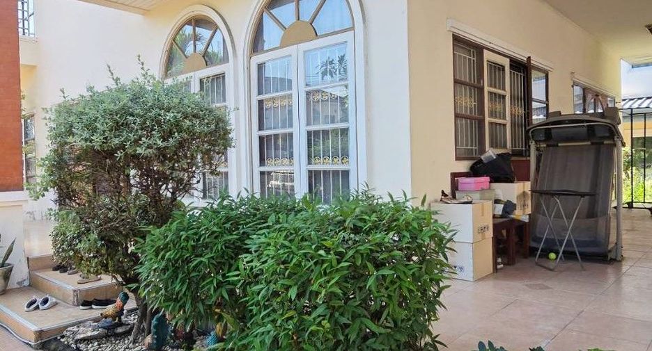 Casa en venta de 5 habitaciones en Mueang Chon Buri, Chonburi