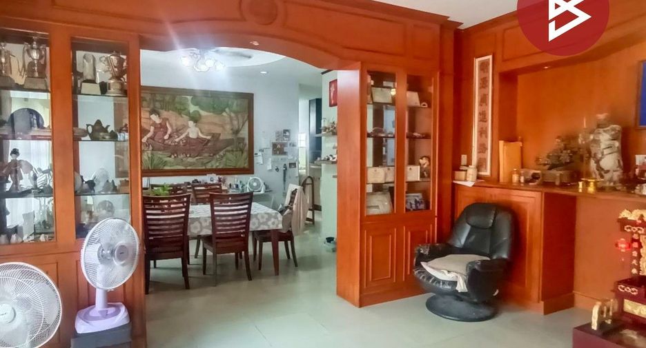 Casa en venta de 5 habitaciones en Mueang Chon Buri, Chonburi