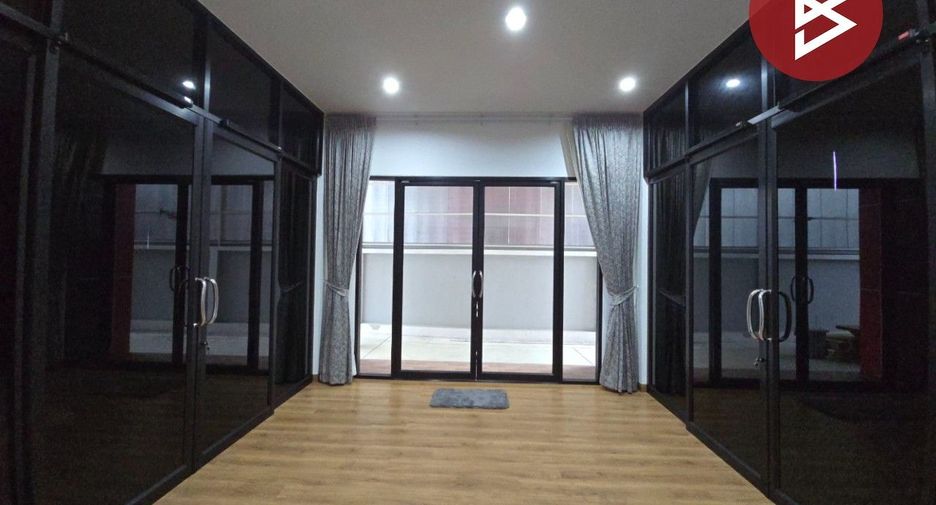 À vendre entrepôt à Krathum Baen, Samut Sakhon