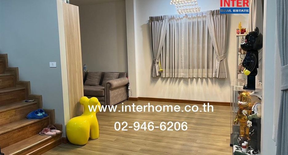 For sale 3 bedrooms house in Khlong Sam Wa, Bangkok