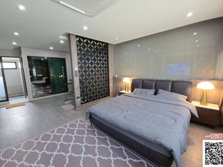Casa adosada en alquiler de 3 habitaciones en Lat Phrao, Bangkok