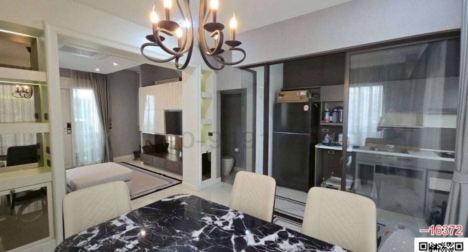 For rent 3 bedrooms townhouse in Lat Phrao, Bangkok