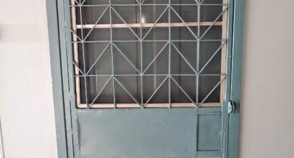 À vendre 1 chambre condo à Sai Mai, Bangkok