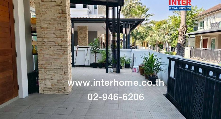 For sale 5 bedrooms house in Pathum Wan, Bangkok
