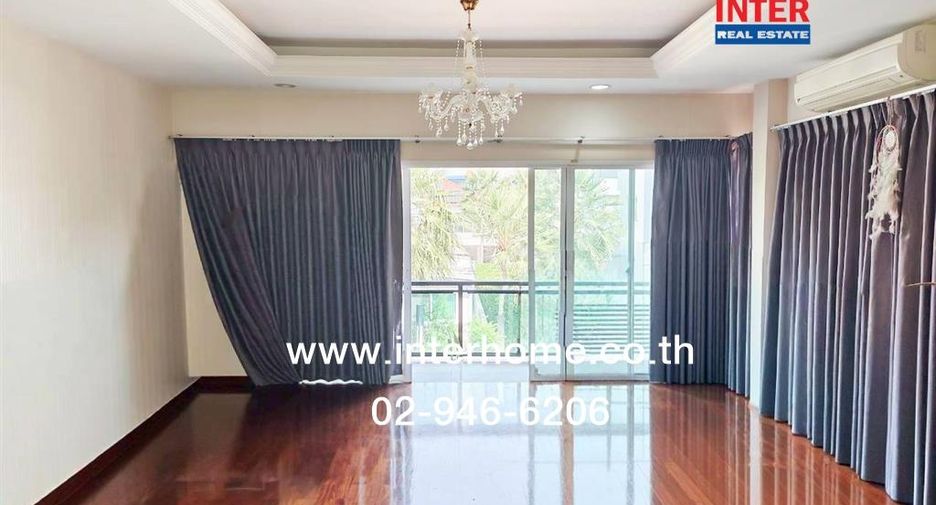 For sale 5 bedrooms house in Pathum Wan, Bangkok