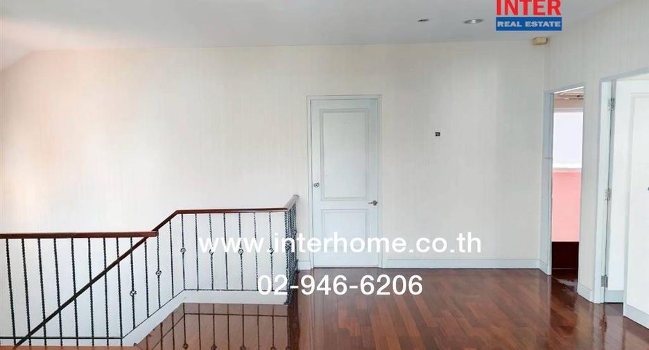 For sale 5 bedrooms house in Pathum Wan, Bangkok