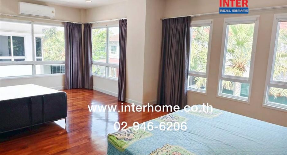 For sale 5 bedrooms house in Pathum Wan, Bangkok