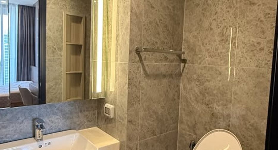 For rent 1 bed condo in Phaya Thai, Bangkok