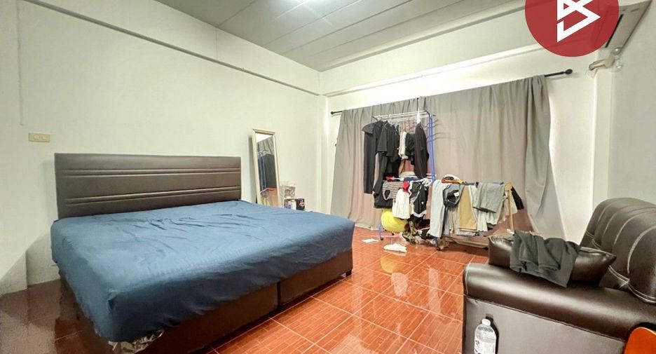 For sale 3 bedrooms retail Space in Mueang Chon Buri, Chonburi