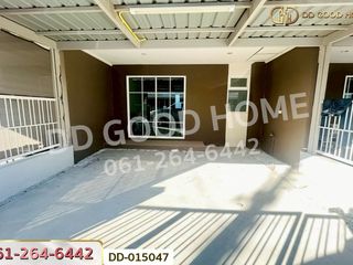 Casa adosada en venta de 4 habitaciones en Bang Lamung, Chonburi