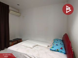 À vendre 2 chambres maison de ville à Sam Phran, Nakhon Pathom