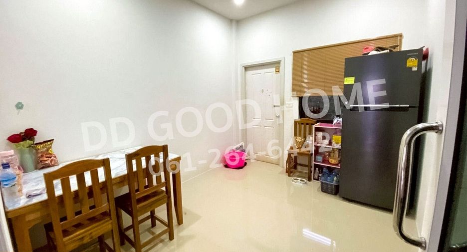 For sale 2 bedrooms townhouse in Wiang Sa, Surat Thani