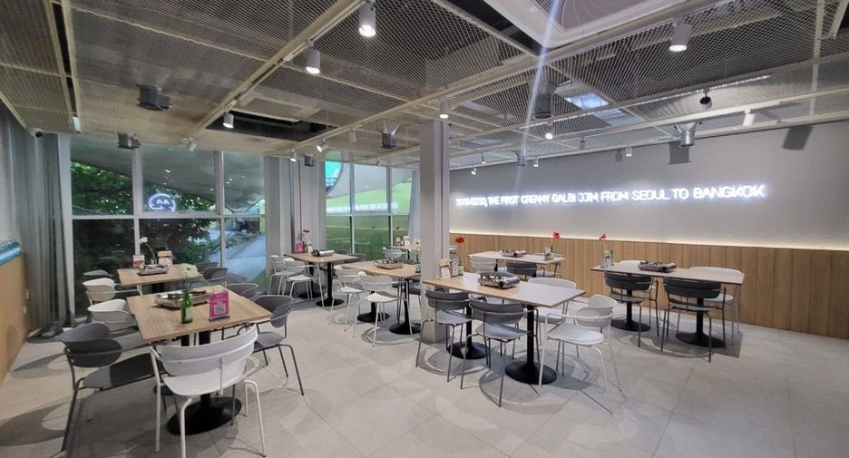 For rent retail Space in Phaya Thai, Bangkok