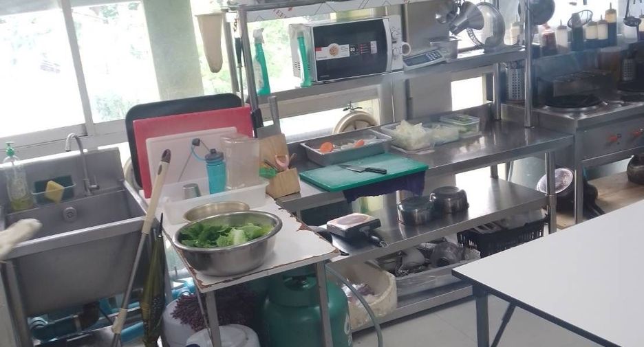For rent retail Space in Phaya Thai, Bangkok