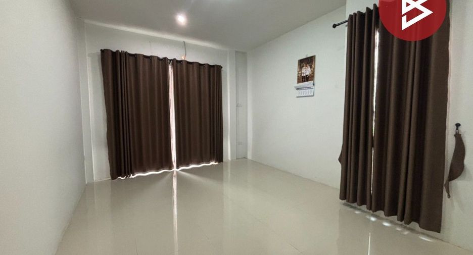 For sale 2 bedrooms townhouse in Khlong Sam Wa, Bangkok