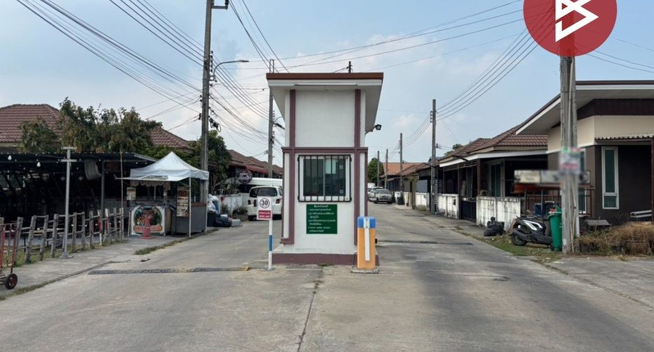 For sale 2 bedrooms townhouse in Khlong Sam Wa, Bangkok