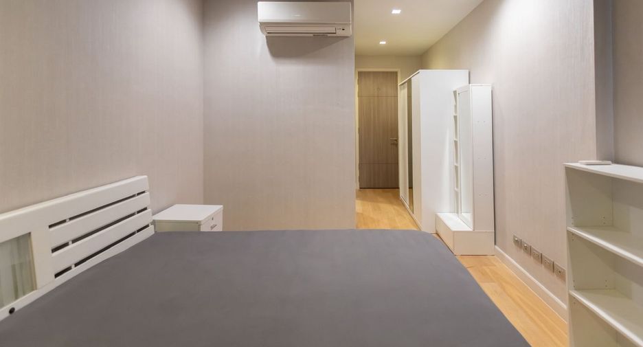 For rent 4 bedrooms house in Lat Phrao, Bangkok