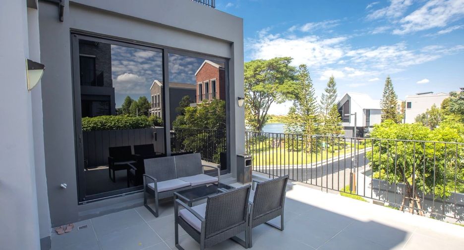 For rent 4 bedrooms house in Lat Phrao, Bangkok