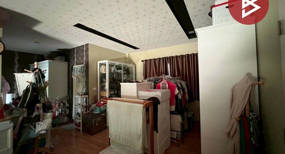 For sale 4 ベッドルーム house in Lam Luk Ka, Pathum Thani