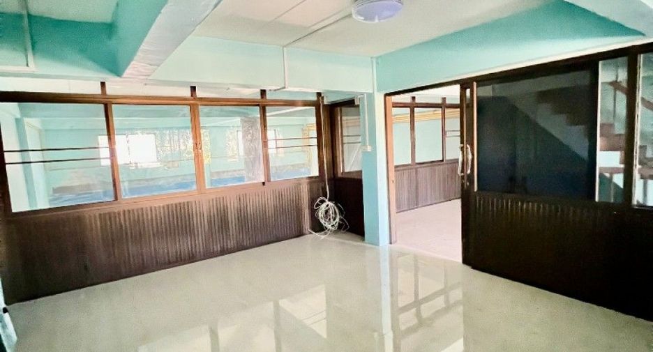 For sale retail Space in Bang Phli, Samut Prakan