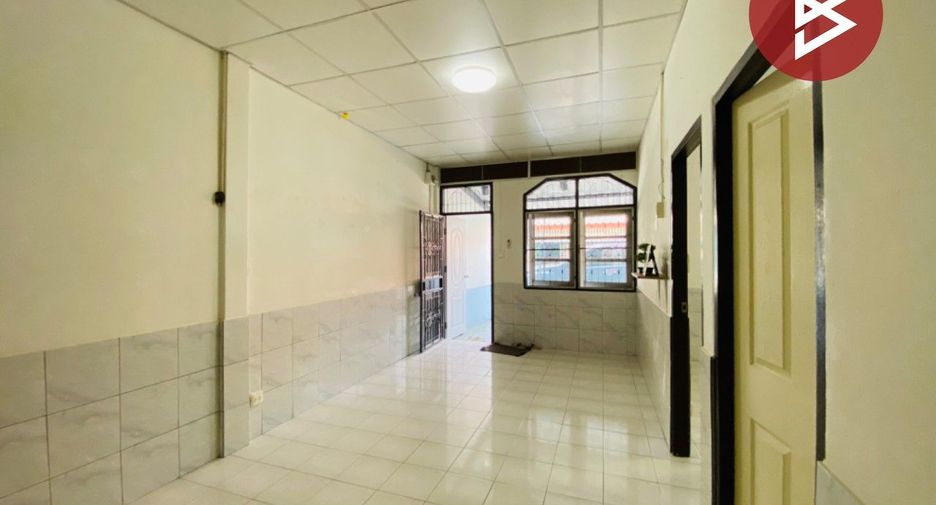 Reihenhaus zum Kauf mit 2 Zimmer in Mueang Samut Prakan, Samut Prakan