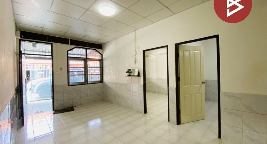 Reihenhaus zum Kauf mit 2 Zimmer in Mueang Samut Prakan, Samut Prakan