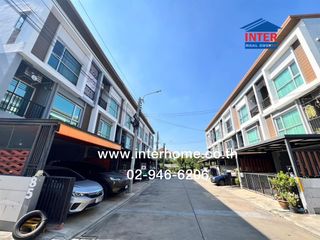 For sale 4 bedrooms townhouse in Bang Khun Thian, Bangkok