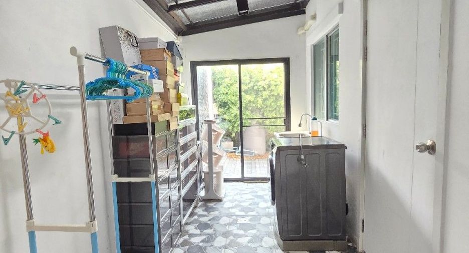 For sale 3 bedrooms townhouse in Bang Phli, Samut Prakan