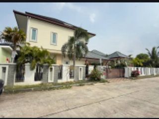 Villa zur Miete mit 4 Zimmer in Bang Lamung, Chonburi