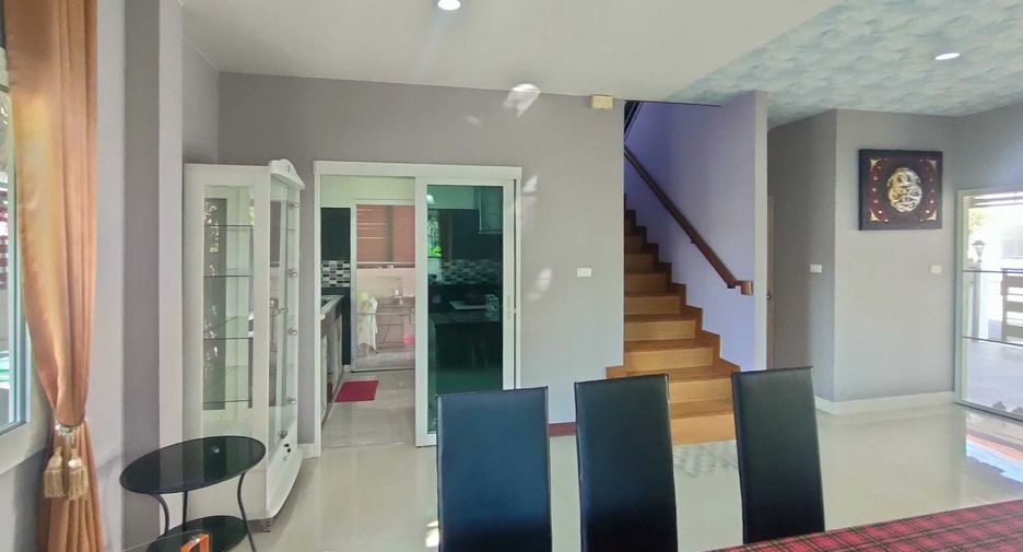 For rent 3 bedrooms house in Mueang Chiang Mai, Chiang Mai