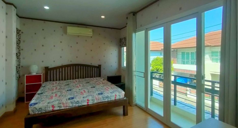 For rent 3 bedrooms house in Mueang Chiang Mai, Chiang Mai