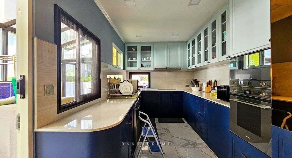 Casa en alquiler y en venta de 4 habitaciones en Bang Bua Thong, Nonthaburi