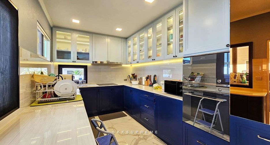 Casa en alquiler y en venta de 4 habitaciones en Bang Bua Thong, Nonthaburi