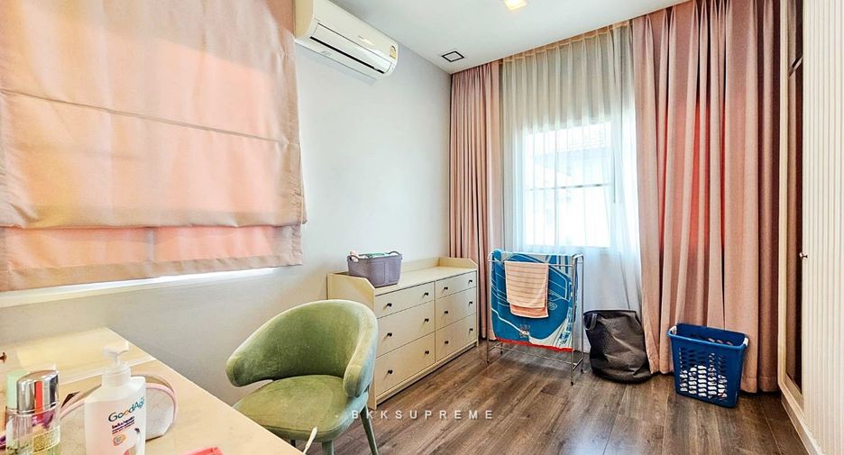 Casa en alquiler y en venta de 4 habitaciones en Bang Bua Thong, Nonthaburi