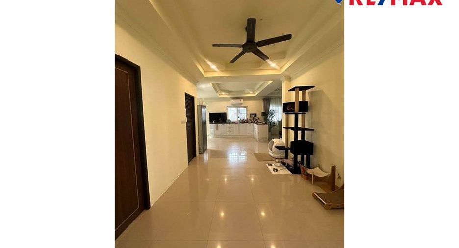 Casa en venta de 3 habitaciones en Bang Lamung, Chonburi