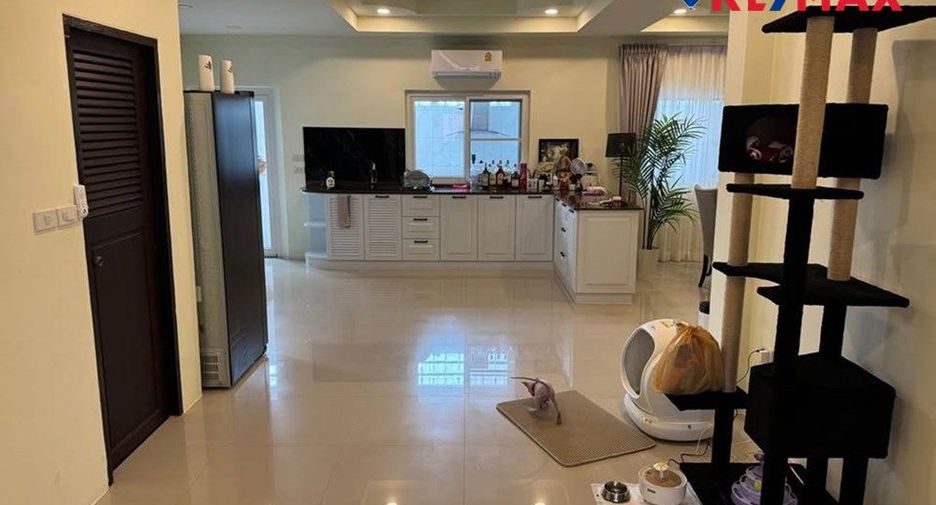 Casa en venta de 3 habitaciones en Bang Lamung, Chonburi