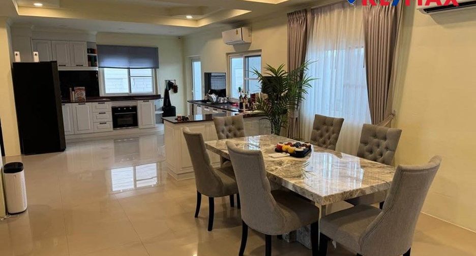 Casa en venta de 3 habitaciones en Bang Lamung, Chonburi