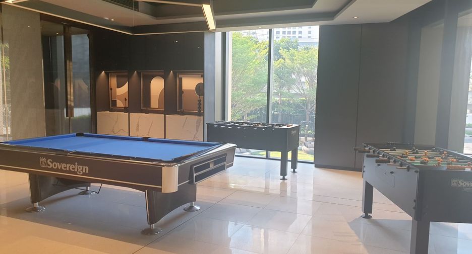 For rent 1 bed condo in Ratchathewi, Bangkok