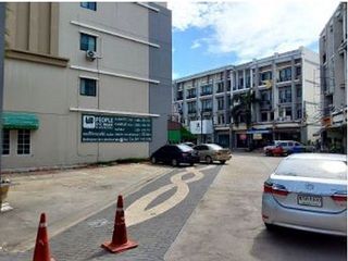For sale 1 bed retail Space in Khlong Sam Wa, Bangkok