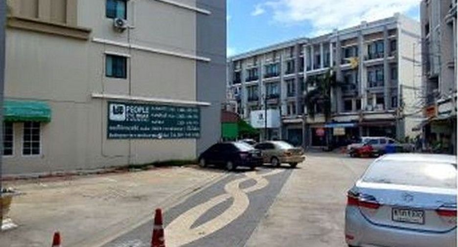 For sale 1 bed retail Space in Khlong Sam Wa, Bangkok